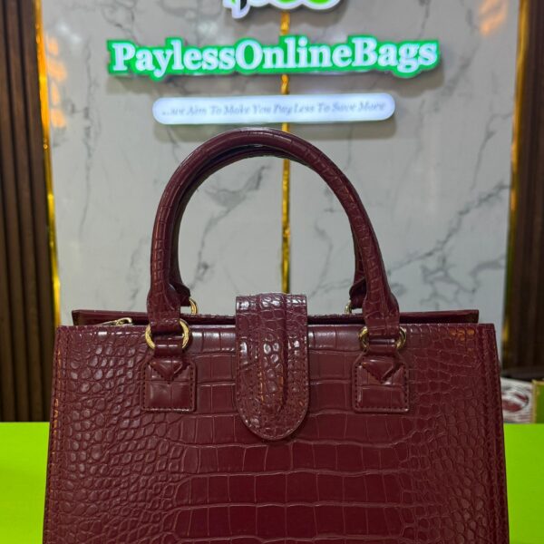 Chrisbella9079 POB138